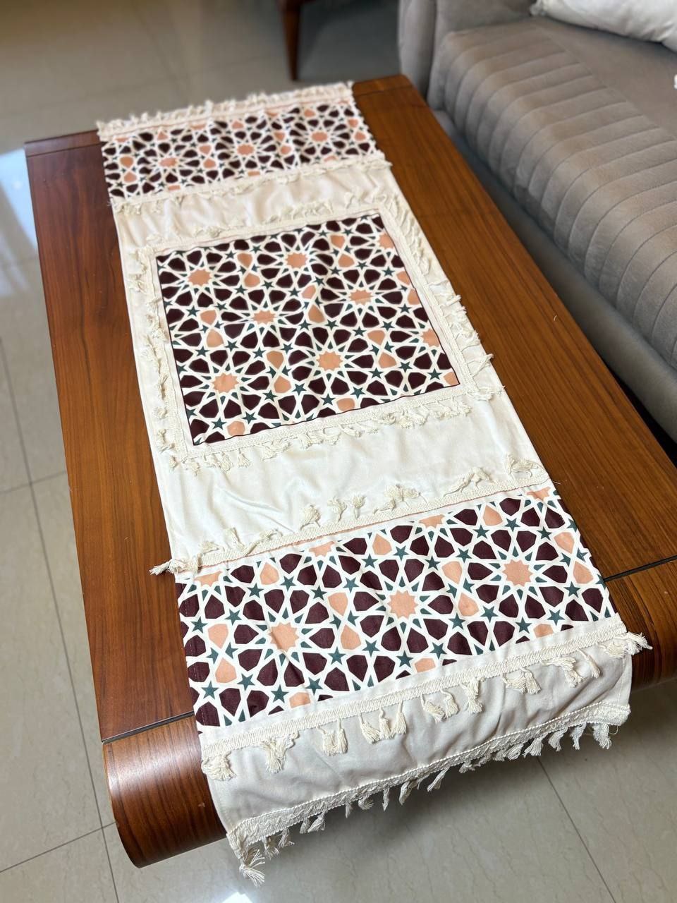 طقم رمضان الهاند ميد 2 كوشن + رنر  