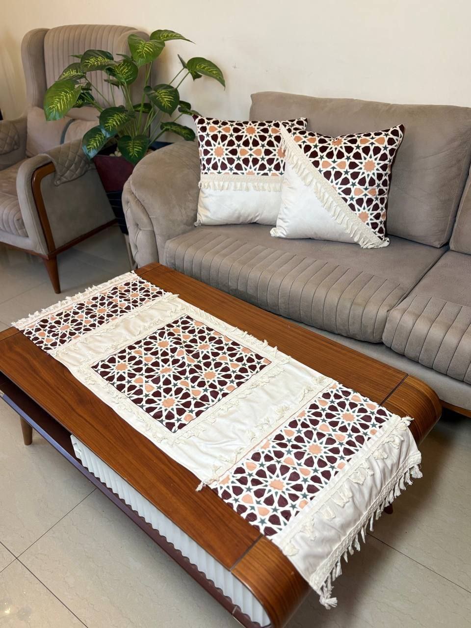 تطريز هاند ميد متقن