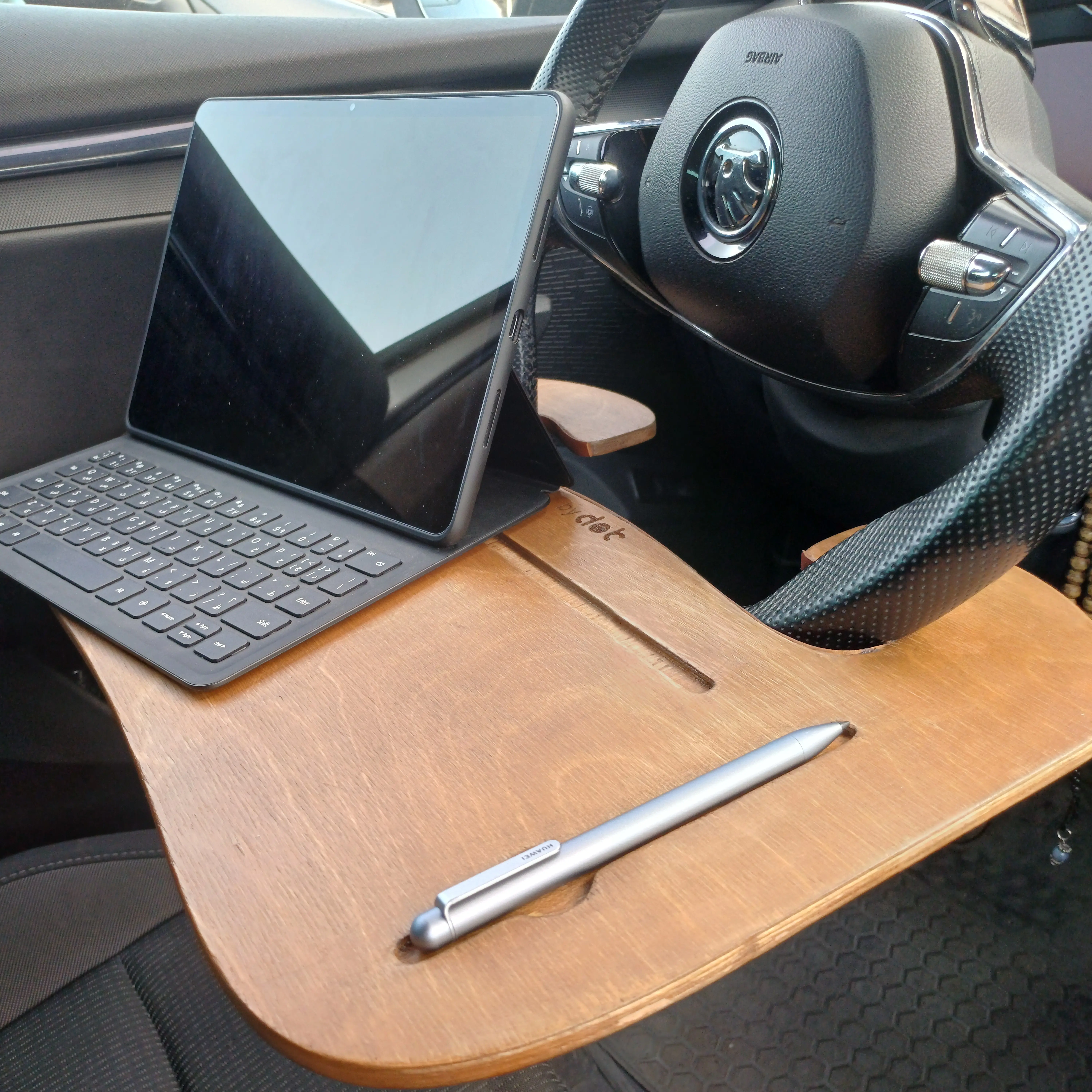 ComfyRide™  -  Car Table