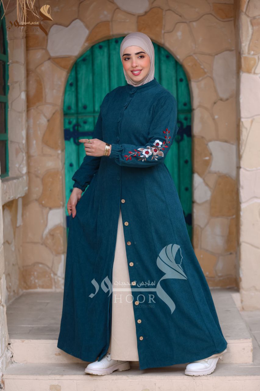عباية نقاء قطيفة مطرزة – تنفع كارديجان ودريس موديل أنيق بخامة عالية الجودة