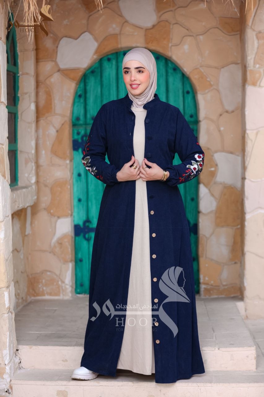 عباية نقاء قطيفة مطرزة – تنفع كارديجان ودريس موديل أنيق بخامة عالية الجودة