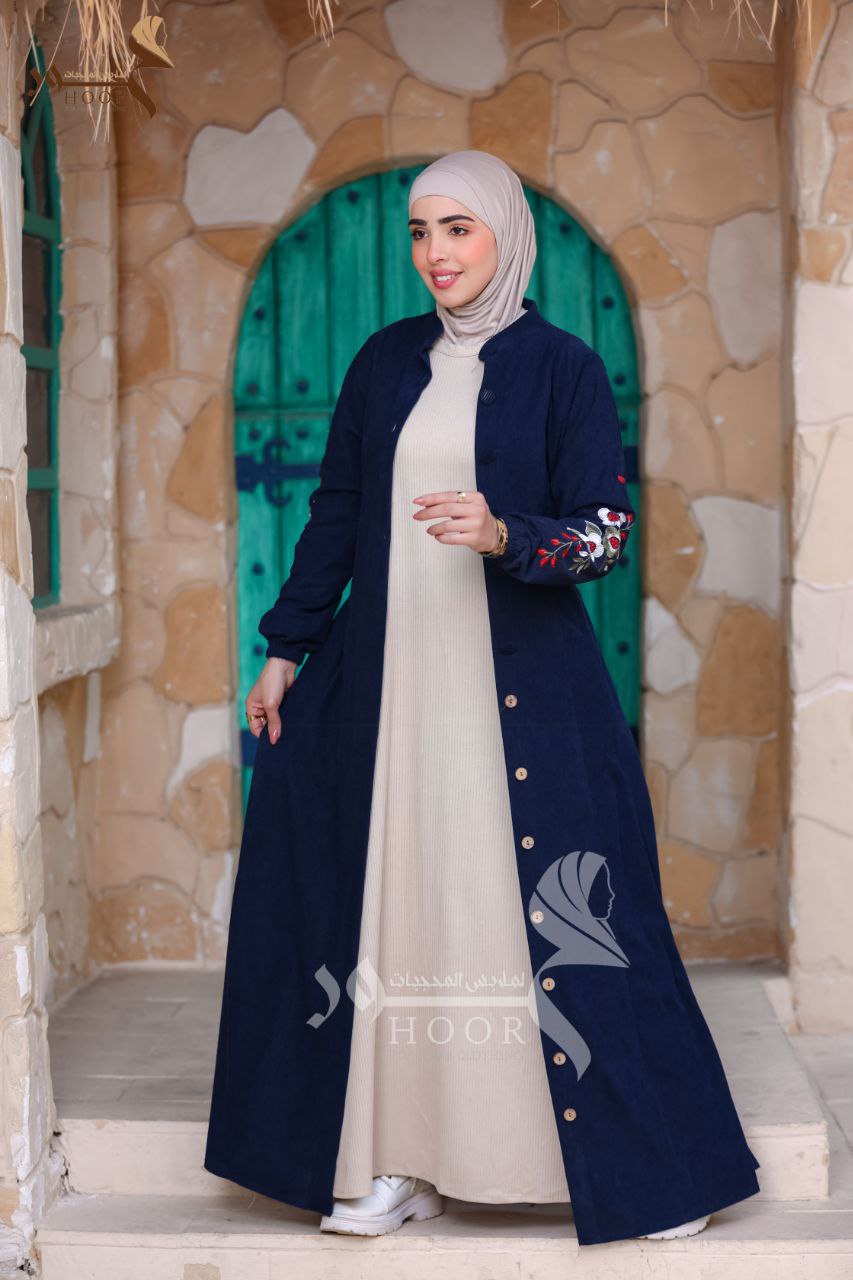 عباية نقاء قطيفة مطرزة – تنفع كارديجان ودريس موديل أنيق بخامة عالية الجودة