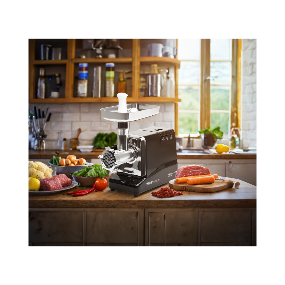 كفاية مخاطرة بلحمتك برة! خد المفرمة وفرّم بنفسك..  والأمان في إيدك!