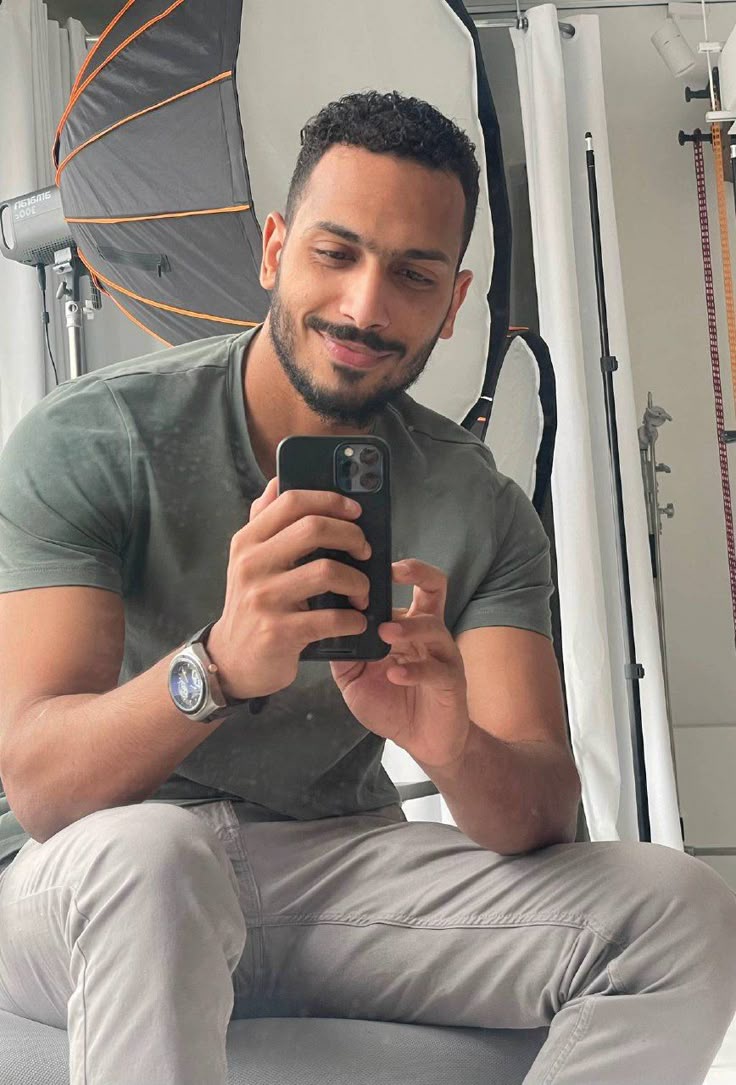 مينا - اكتوبر