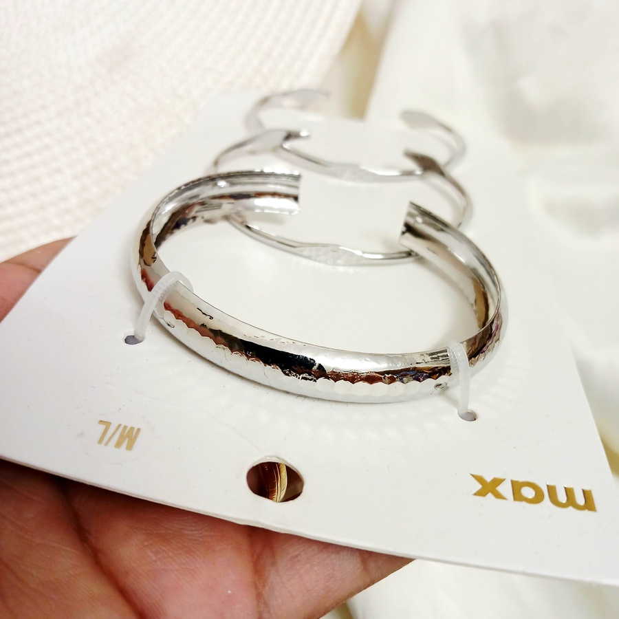 Silver 3 bangels free size