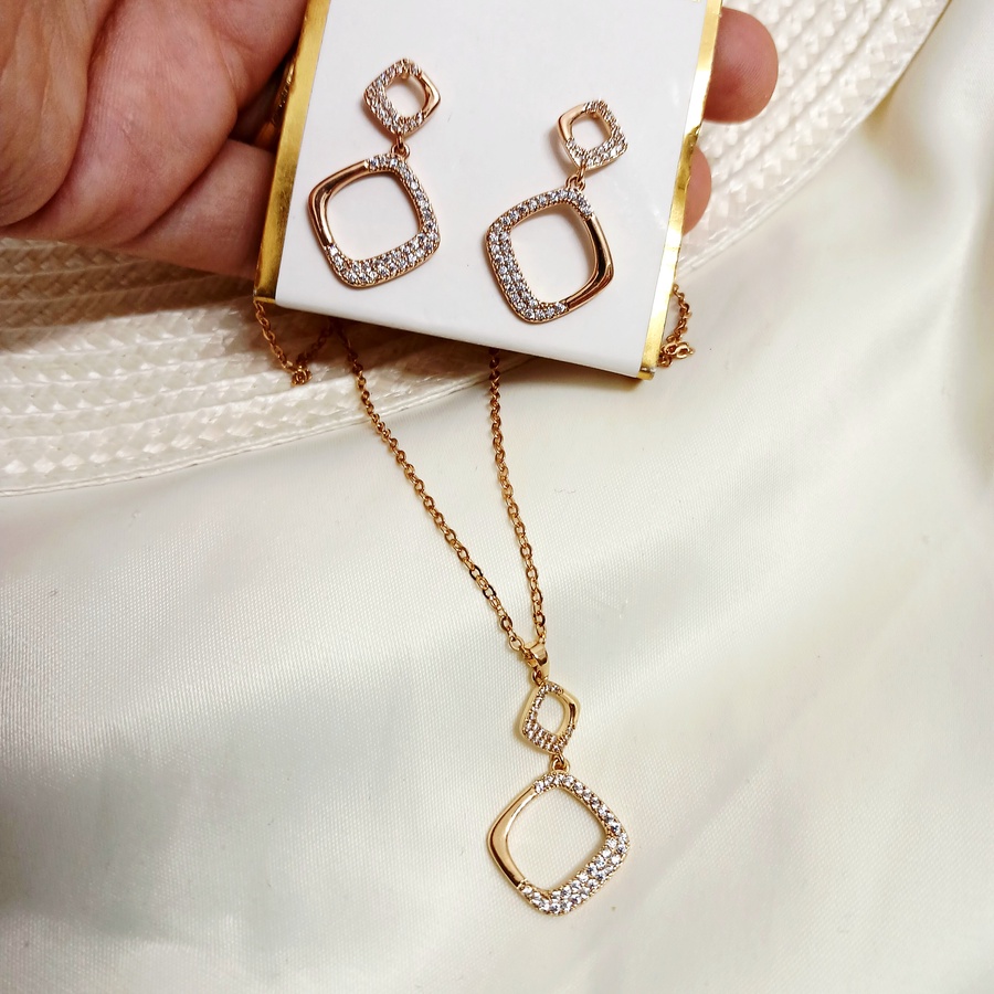 Curved Chic necklace and earings