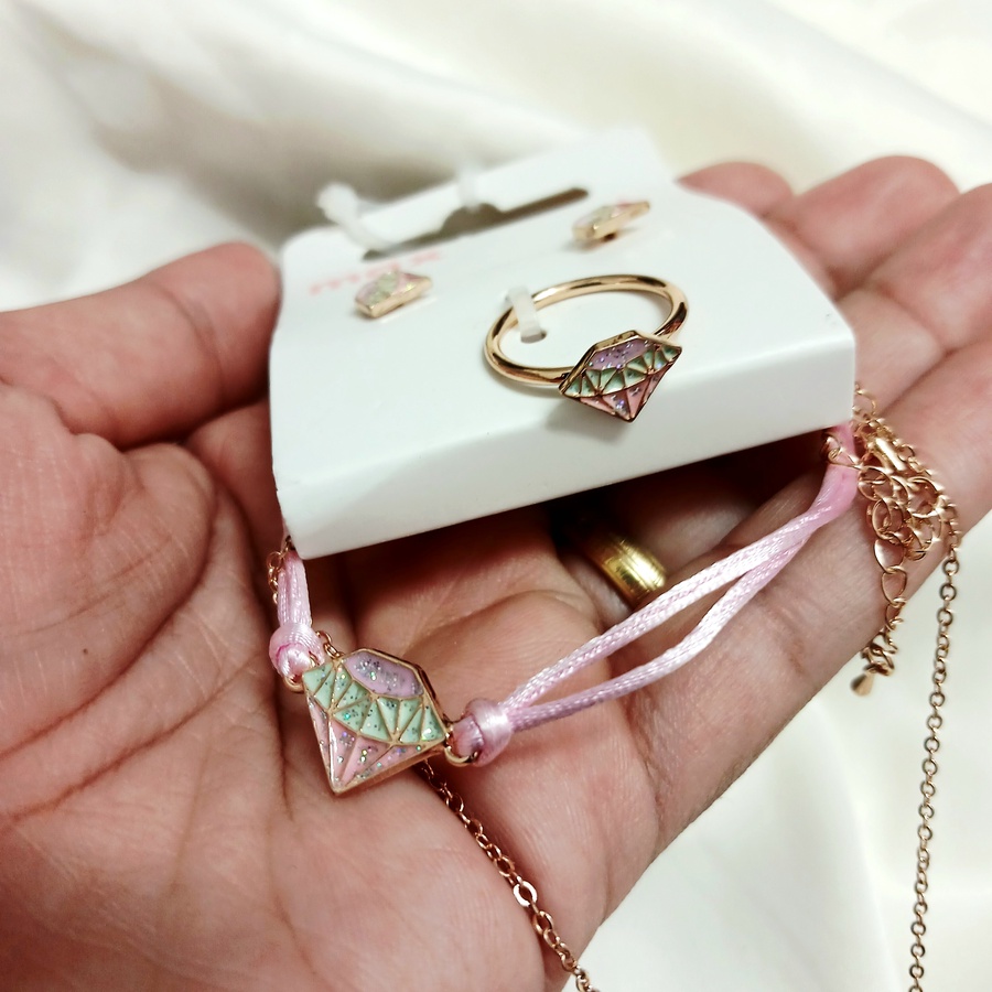 Sweet Diamond Charm Set