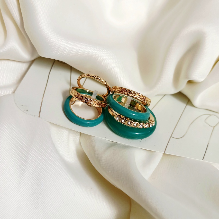 Heartleaf Ring Set