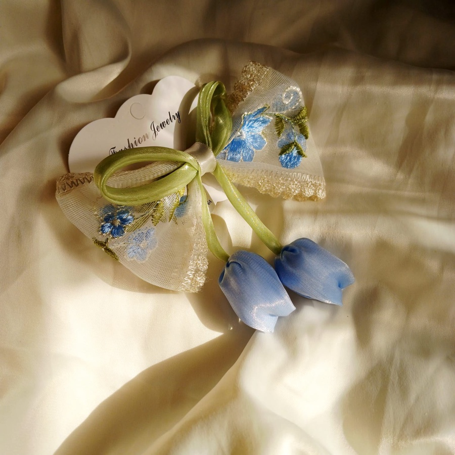Elegant Chic Dantel Chiffon Bow