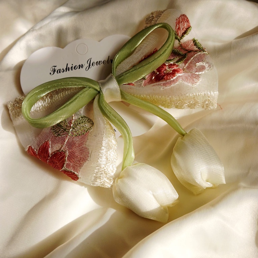 Elegant Chic Dantel Chiffon Bow