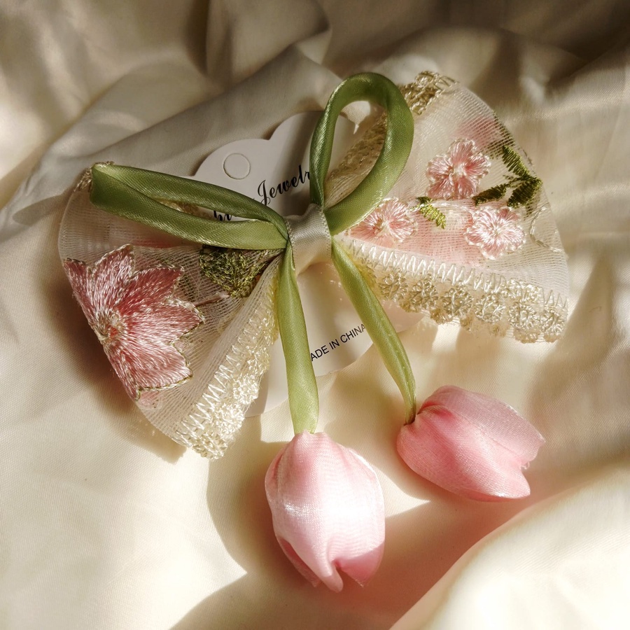 Elegant Chic Dantel Chiffon Bow