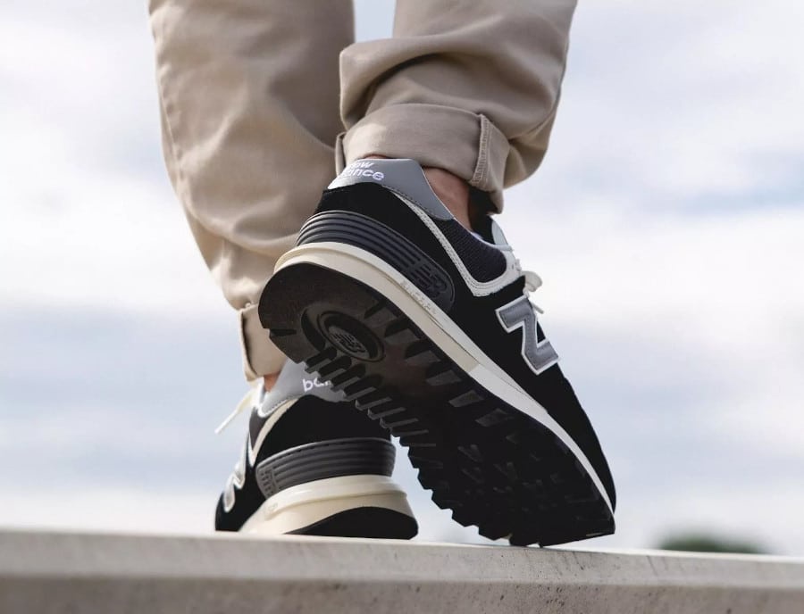 New Balance 574 Legacy Black Marblehead