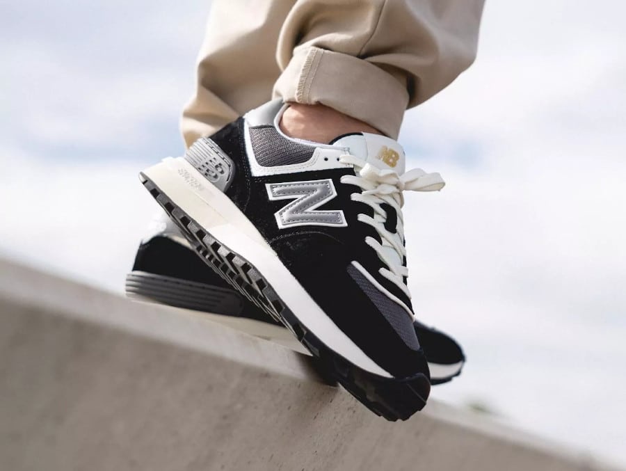 New Balance 574 Legacy Black Marblehead