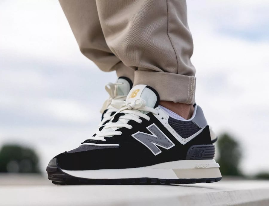 New Balance 574 Legacy Black Marblehead