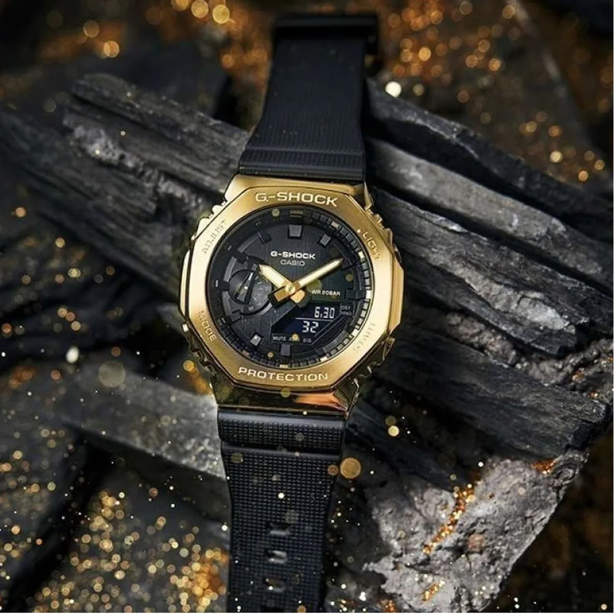 Black & Gold Sport Watch