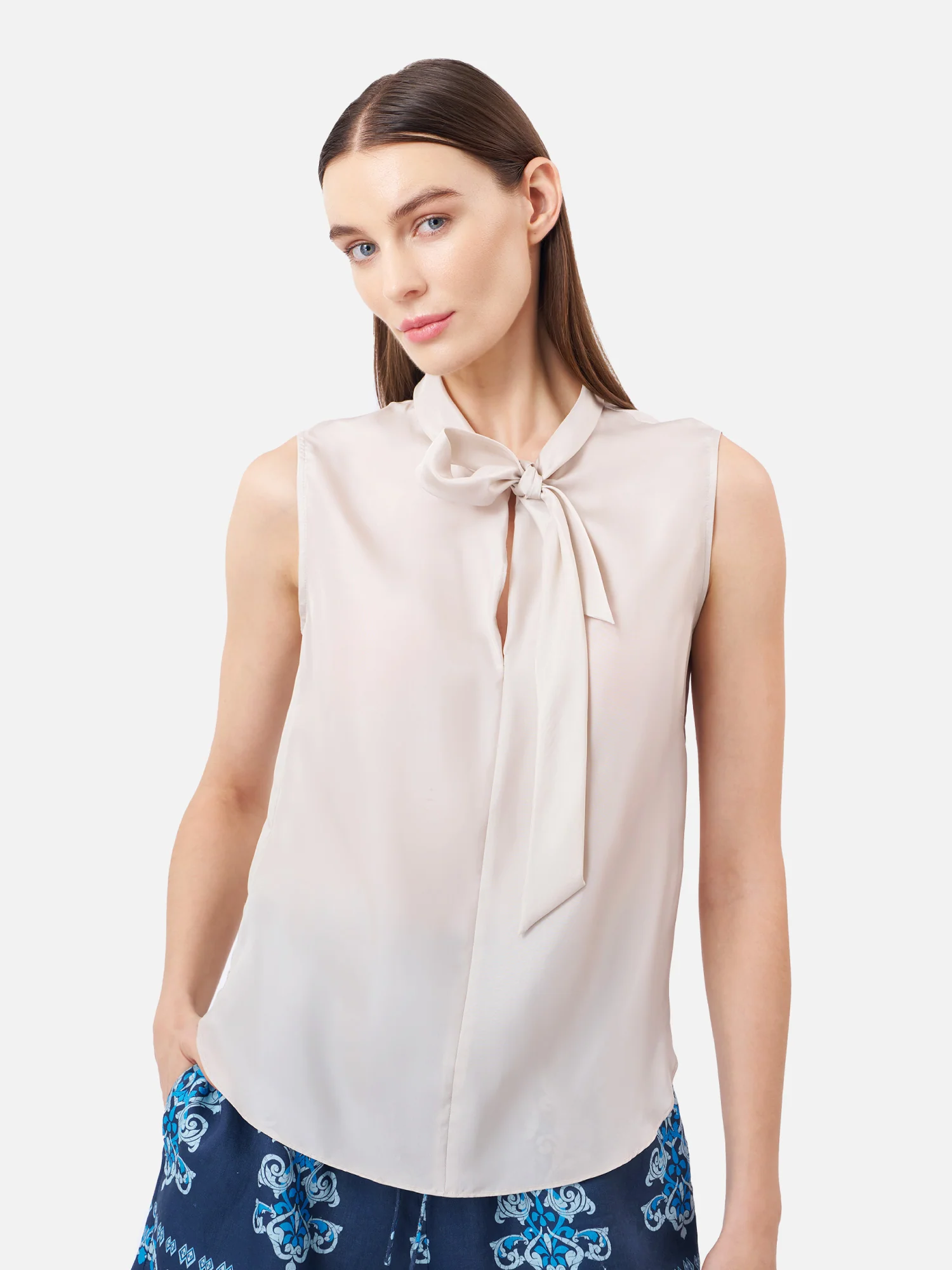 Elegant Tie-Neck Sleeveless Blouse
