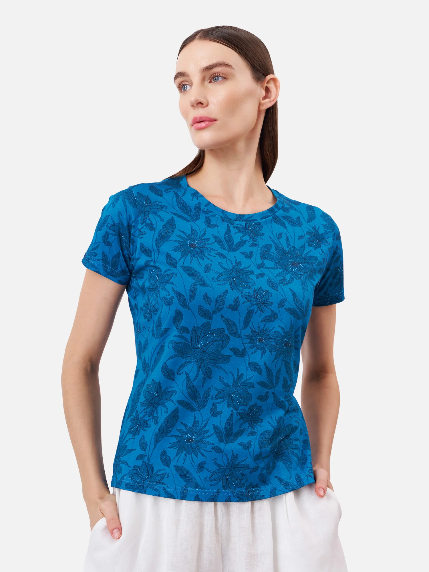 Botan Thai Slim Tee