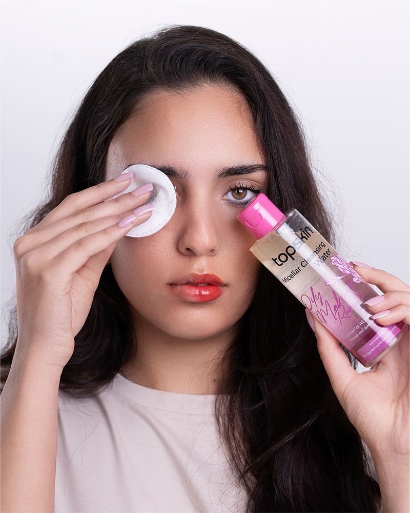 مزيل مكياج زيتى + كيس20ق قطن- Oily Makeup Remover with 20pcs Cotton Pads