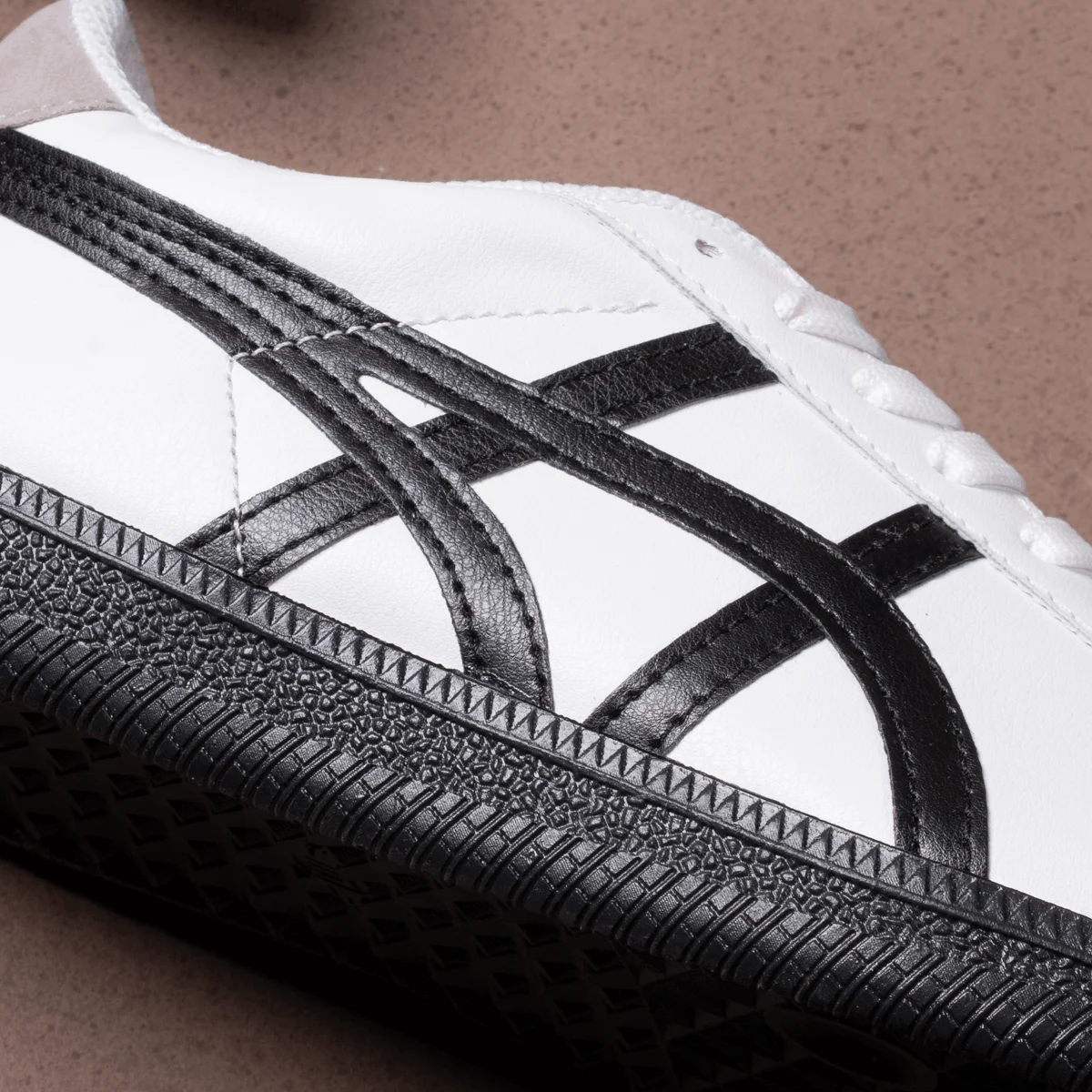  Stylish Asics Flat Sneaker-KFL11