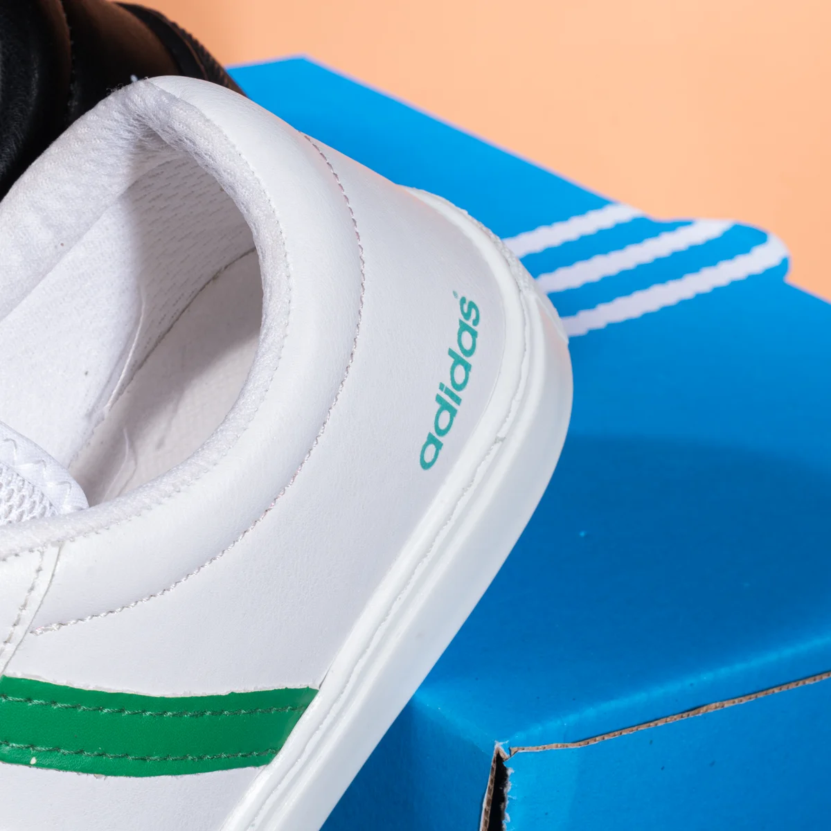 Low Top Comfort Flat Sneaker-KFL32