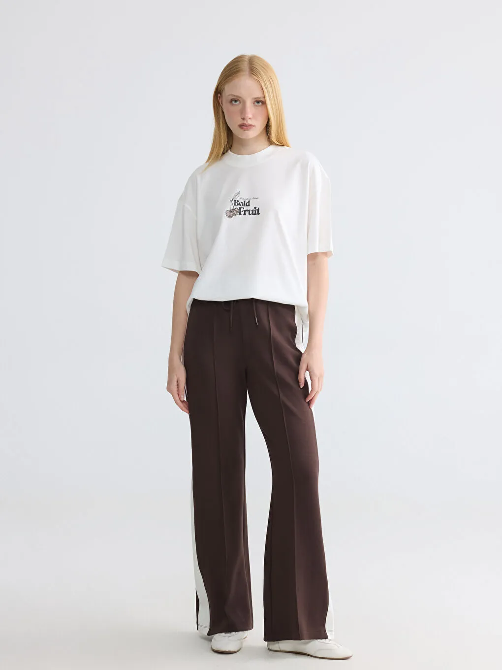  Stripe Detailed Women's Sweatpants Dark Brown