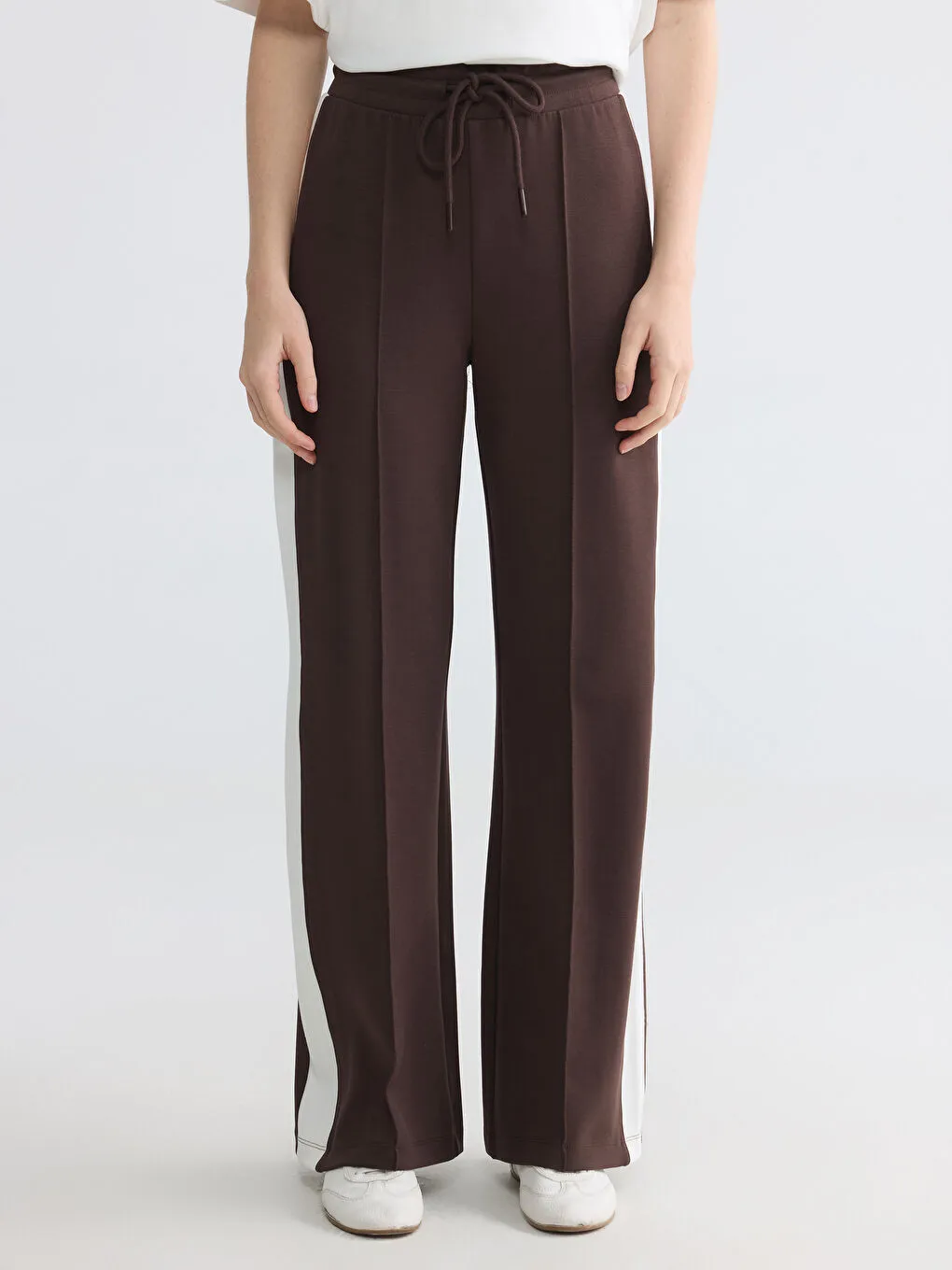  Stripe Detailed Women's Sweatpants Dark Brown