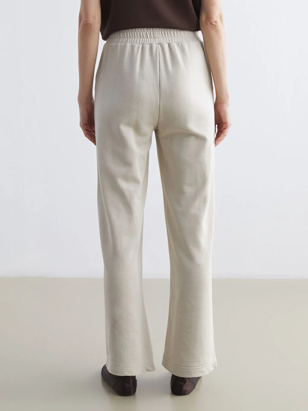  Basic Elastic Waist Women's Sweatpants
