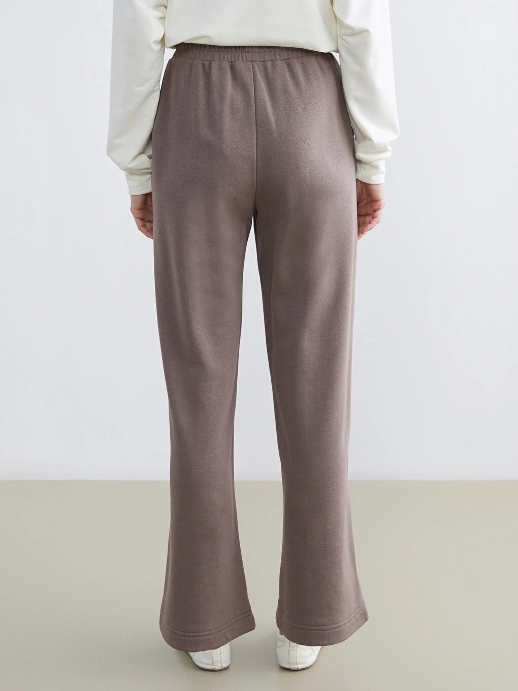  Basic Elastic Waist Women's Sweatpants
