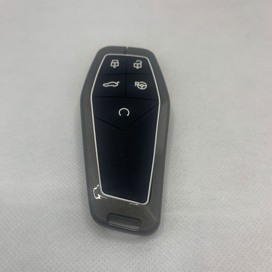 Car Key Silicone Metal Case for SouEast-KWEST