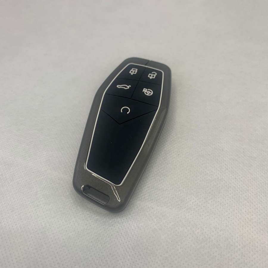 Car Key Silicone Metal Case for SouEast-KWEST
