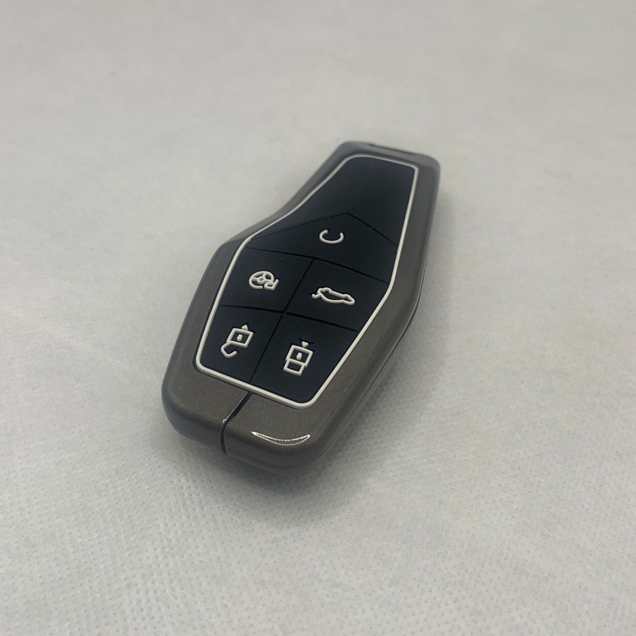 Car Key Silicone Metal Case for SouEast-KWEST