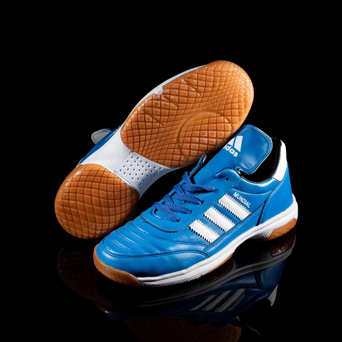 Adidas Mundial BL7