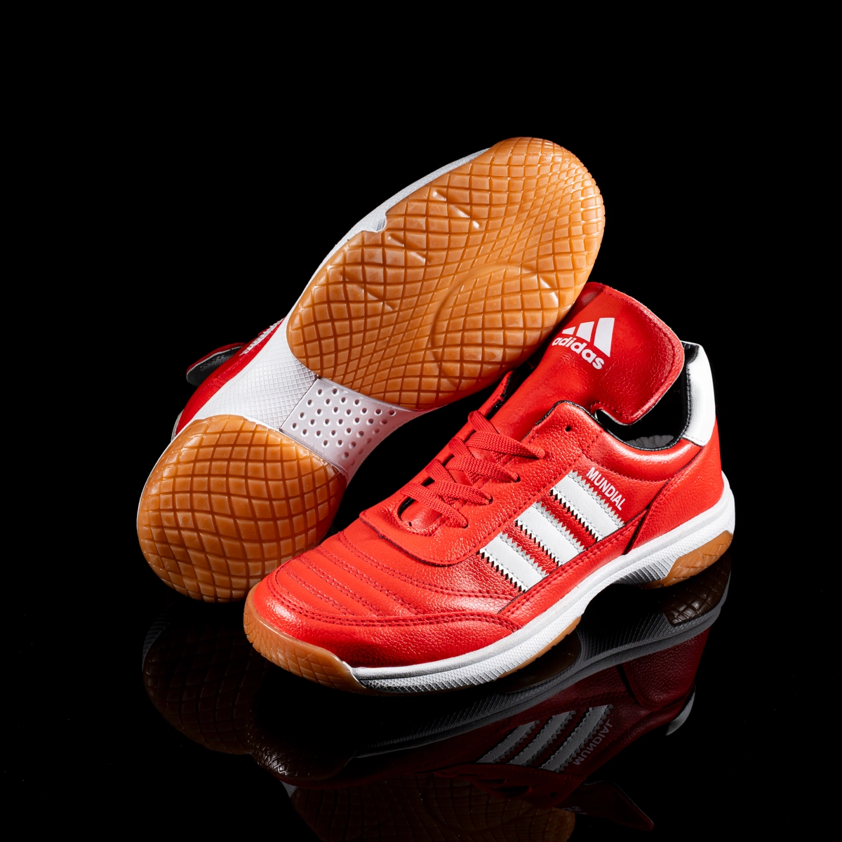 Adidas Mundial BL7