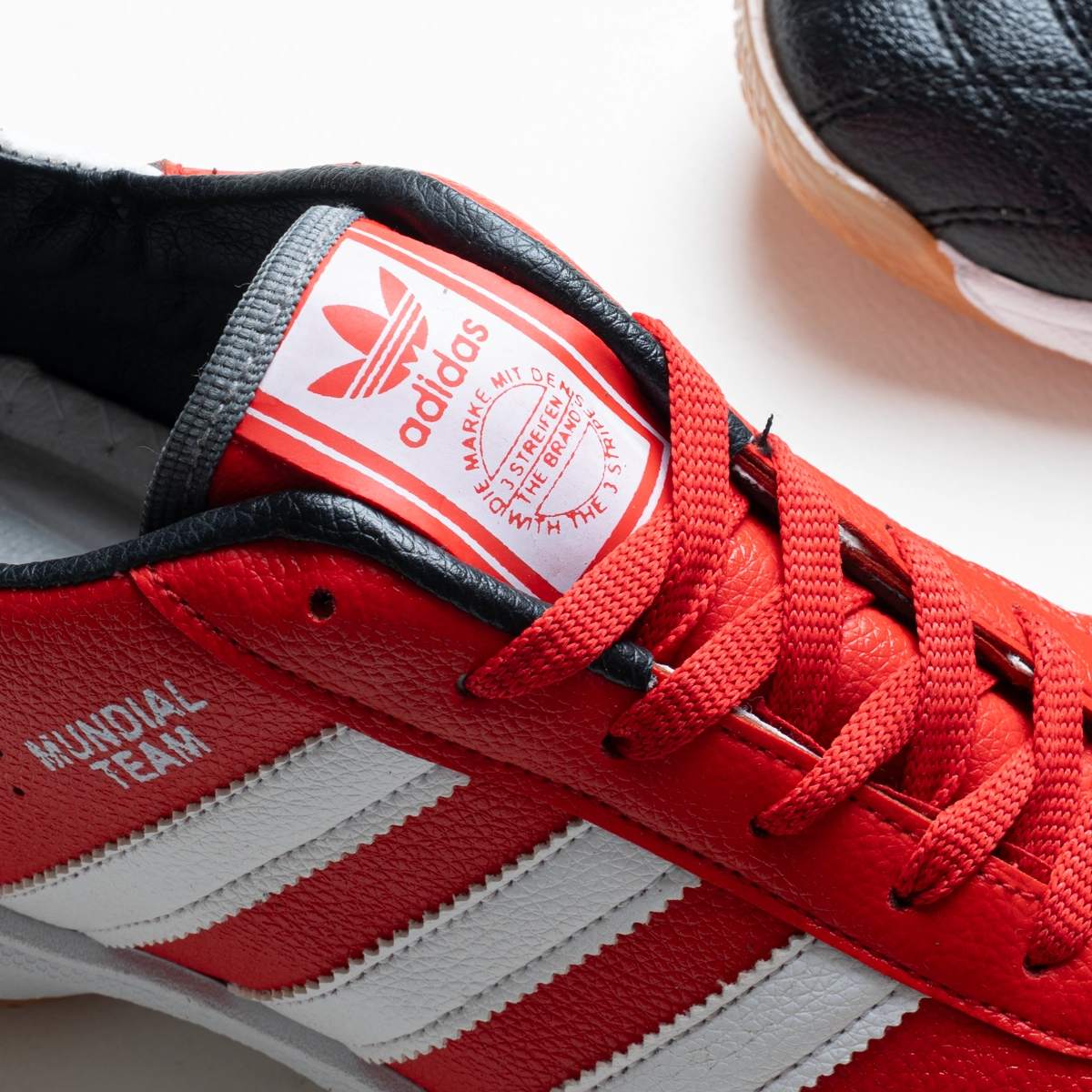 Adidas Mundial Team BL8