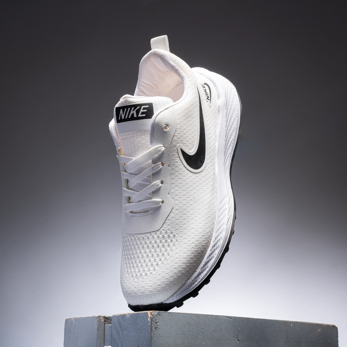 Nike Eva K16