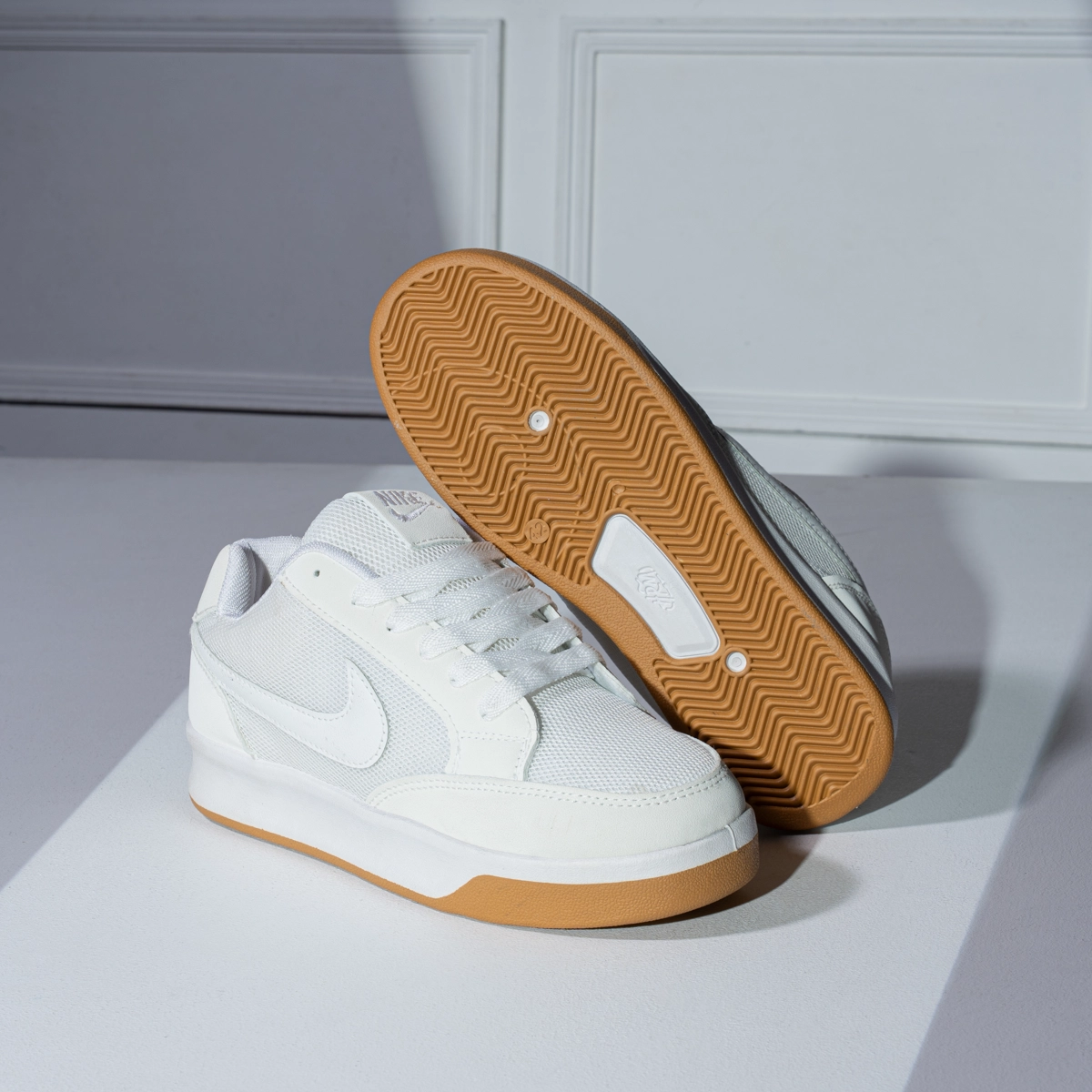 Nike Adversary N3