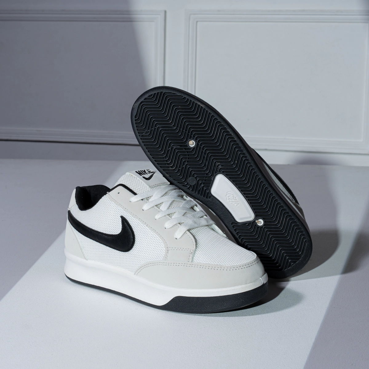 Nike Adversary N3
