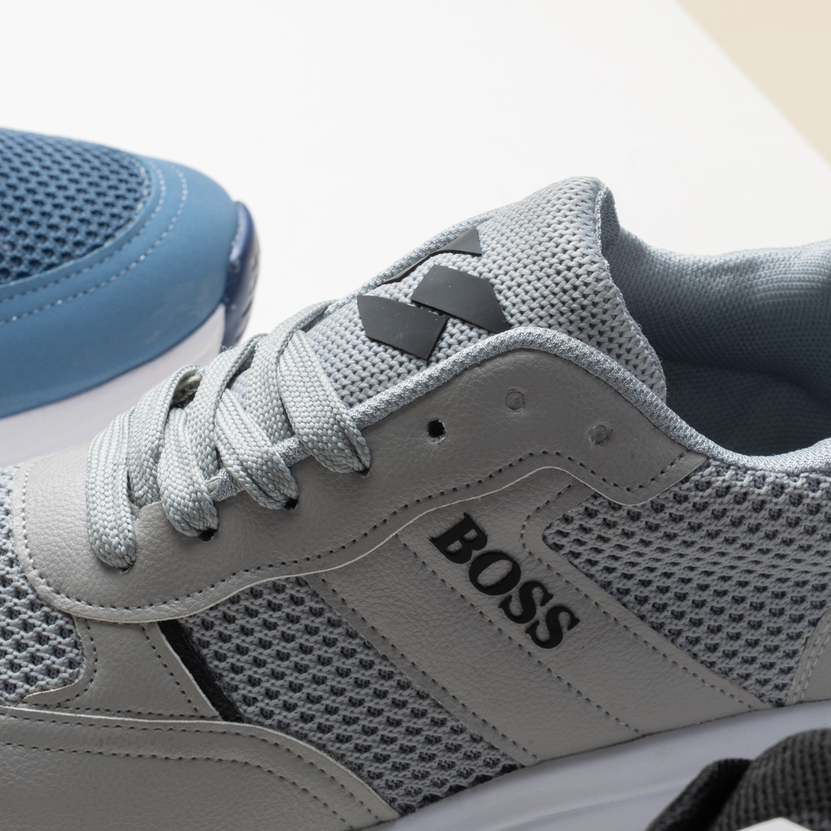 BOSS LK4