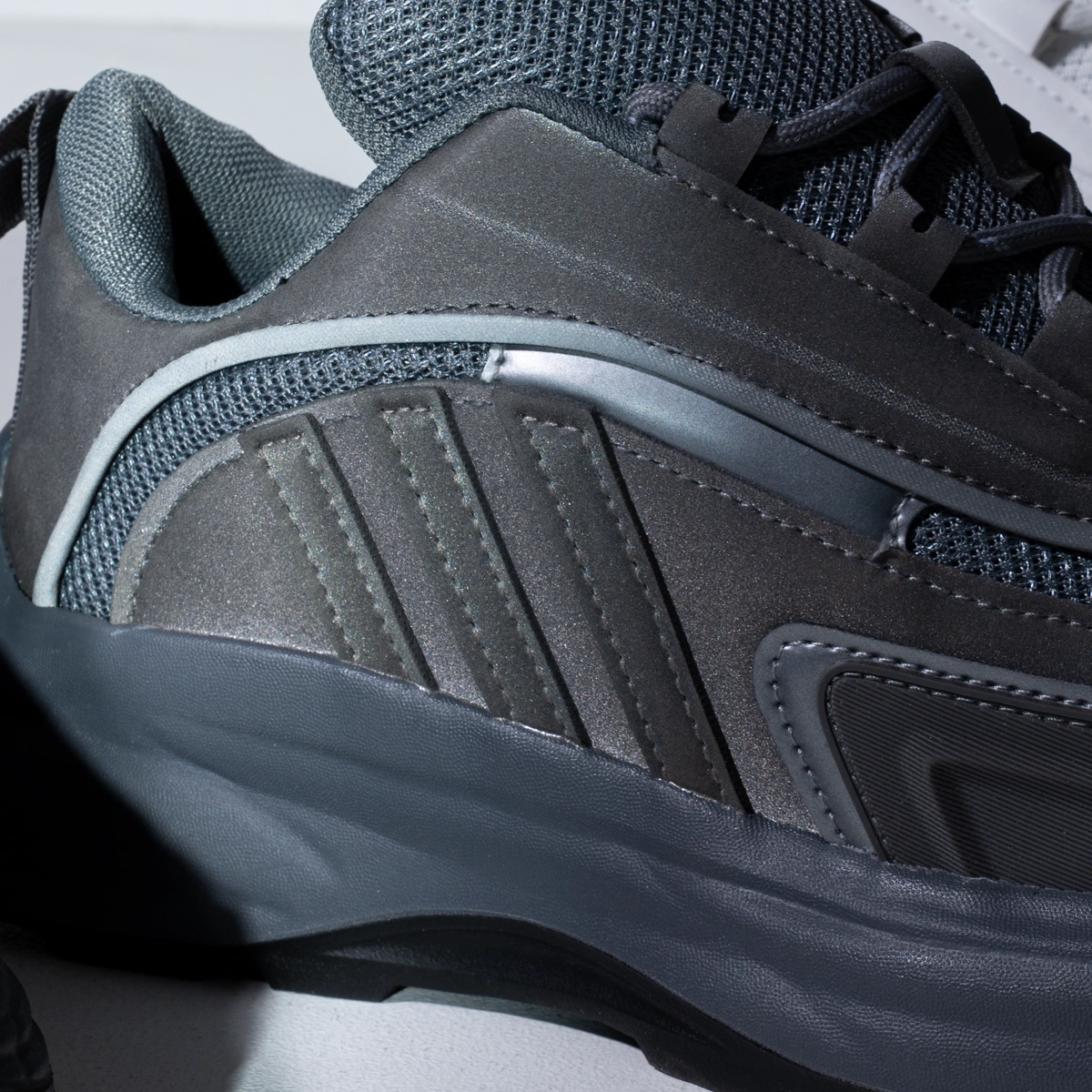 Adidas AD3