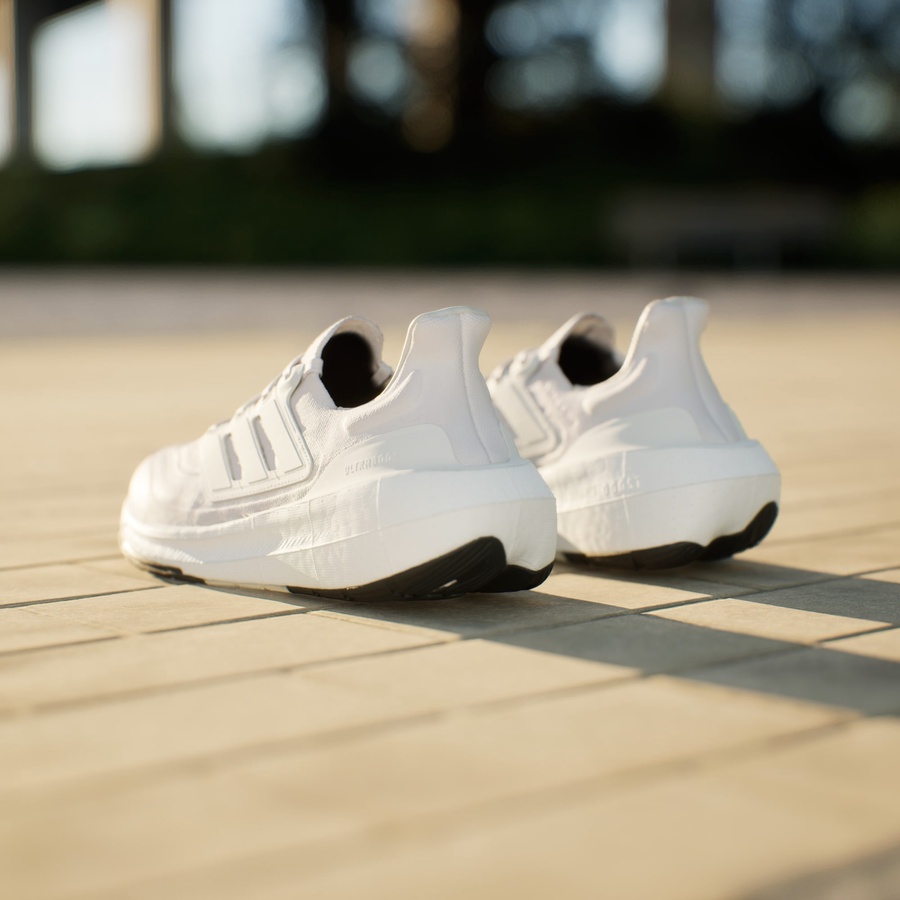 ADIDAS Ultraboost Light White