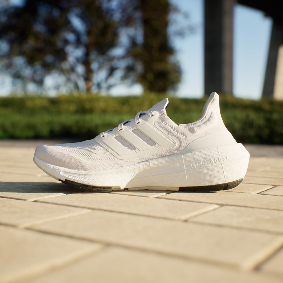 ADIDAS Ultraboost Light White