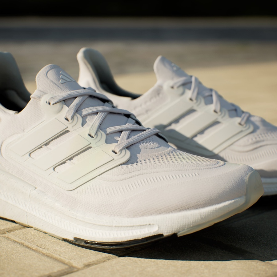 ADIDAS Ultraboost Light White