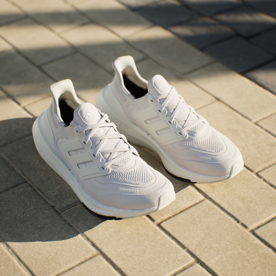 ADIDAS Ultraboost Light White