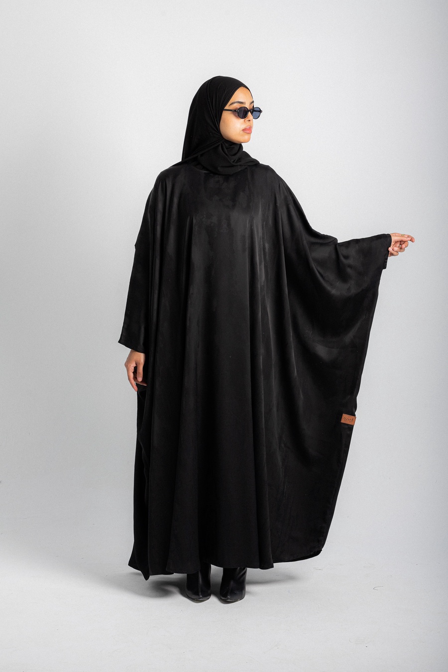 ملحفة غرابيب سود