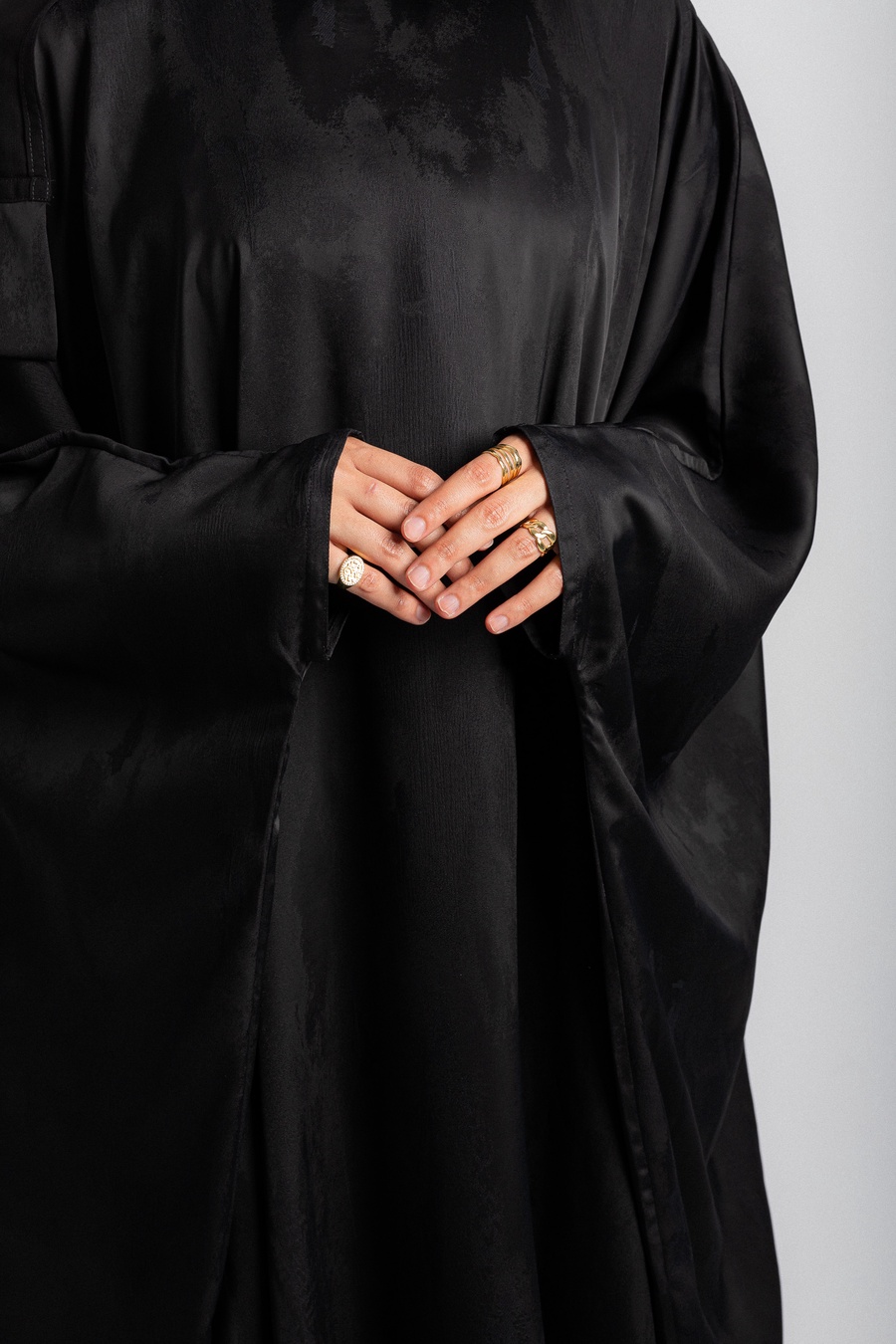ملحفة غرابيب سود