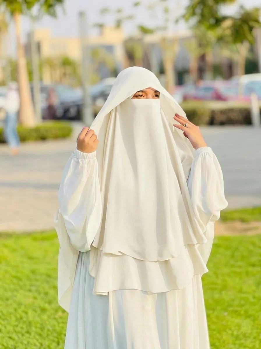 خمار إندونيسي 3 قطع - شيفون كريب مستورد طبقتين مع غشوة