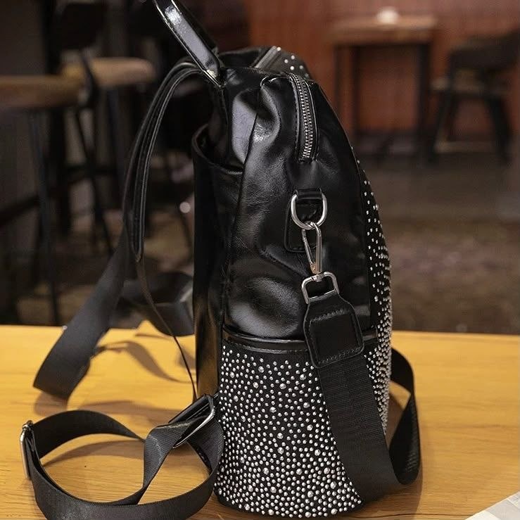 شنطة ظهر نسائية سوداء مرصعة بالفصوص اللامعة (Struss Backpack) | Demand & Beyond