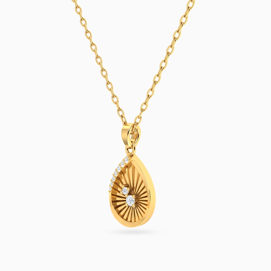 Pear Diamond Necklace in 18K Gold