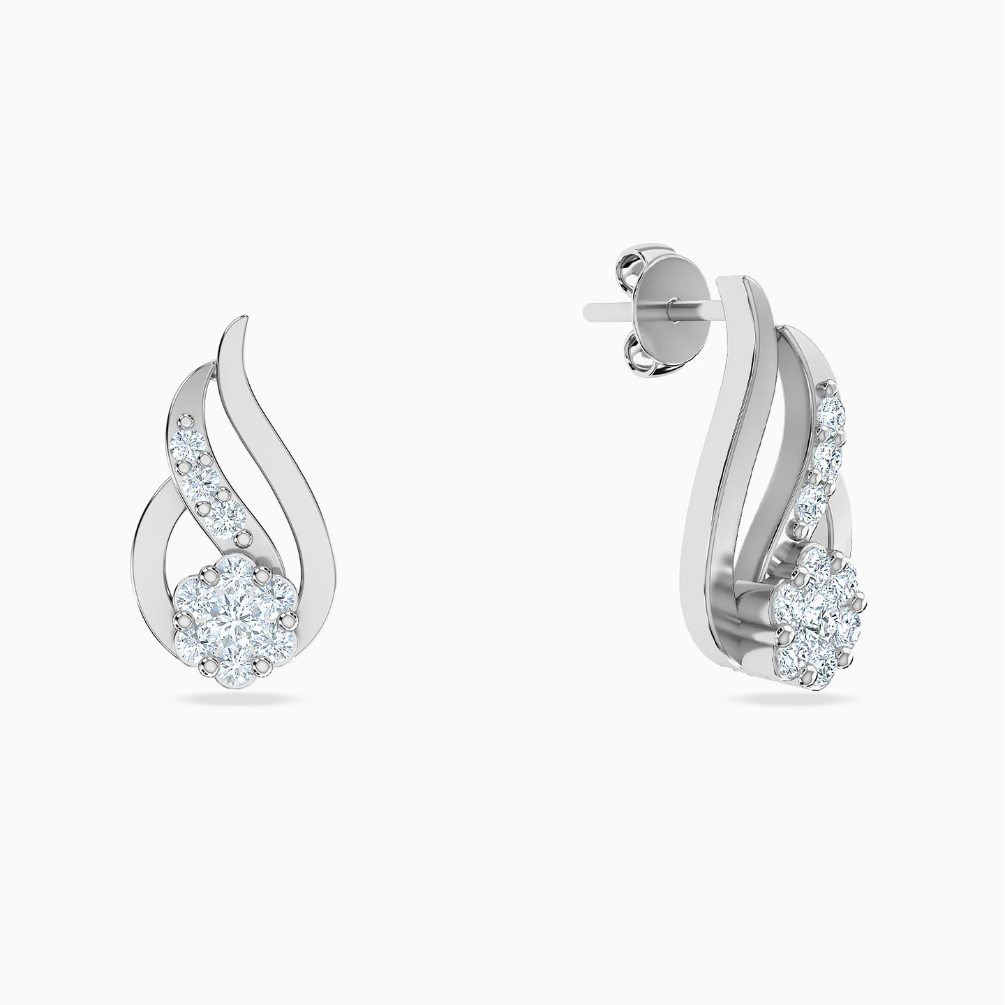 Wave Diamond Stud Earrings in 18K Gold