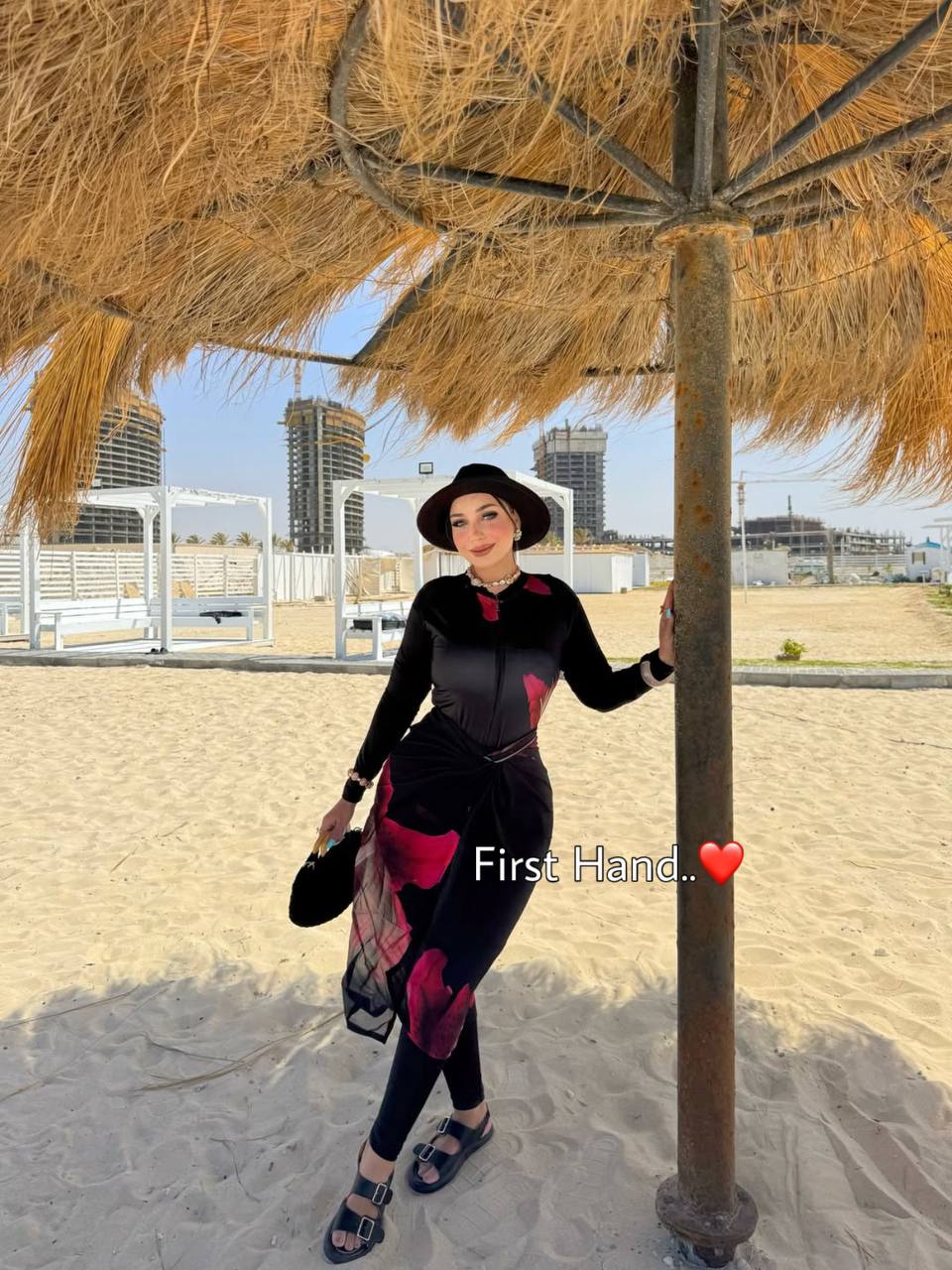 البوركيني الوردة - إطلالة صيفية مميزة